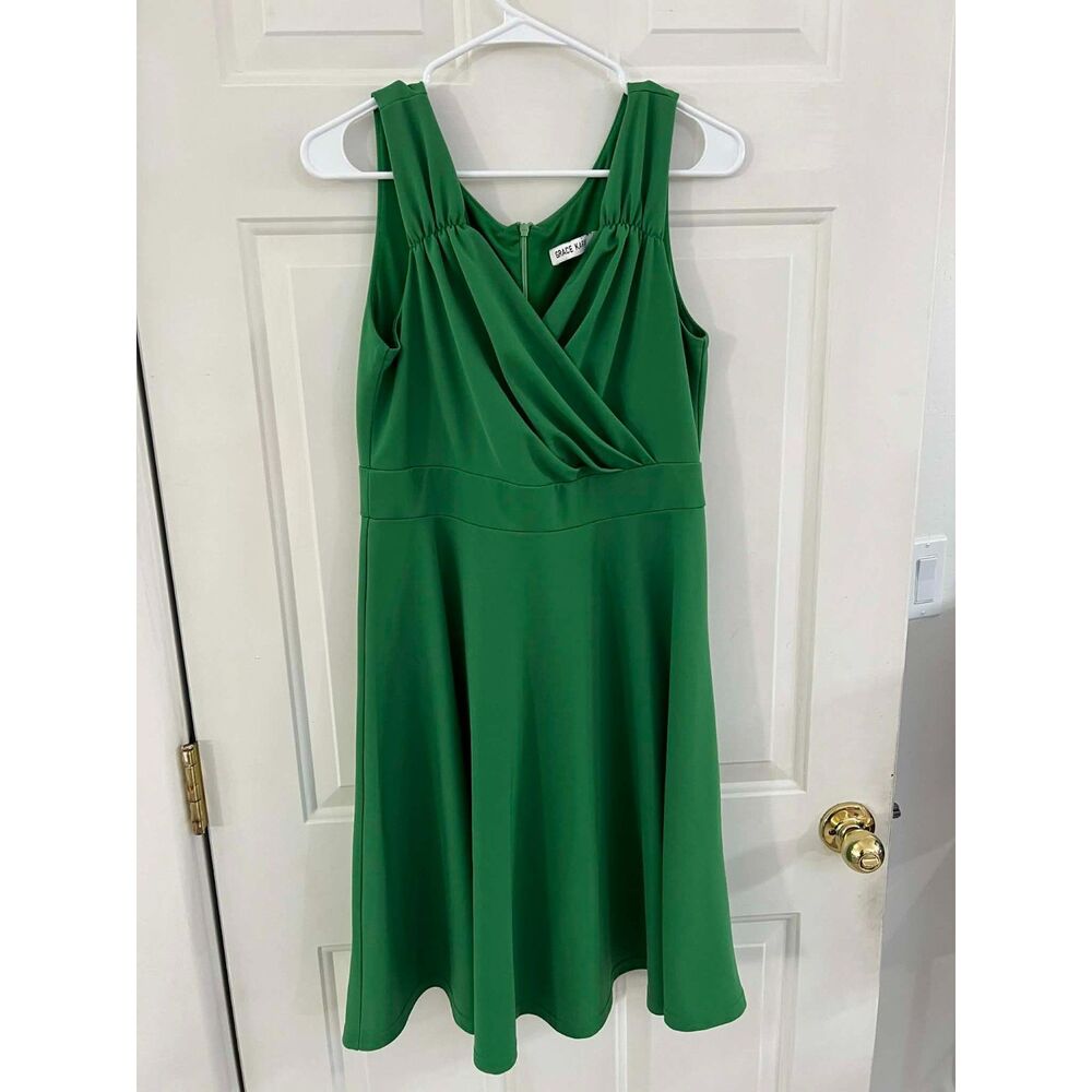 Green Fit and Flare A Line Dress Midi Length L Semi Formal Sleeveless Event